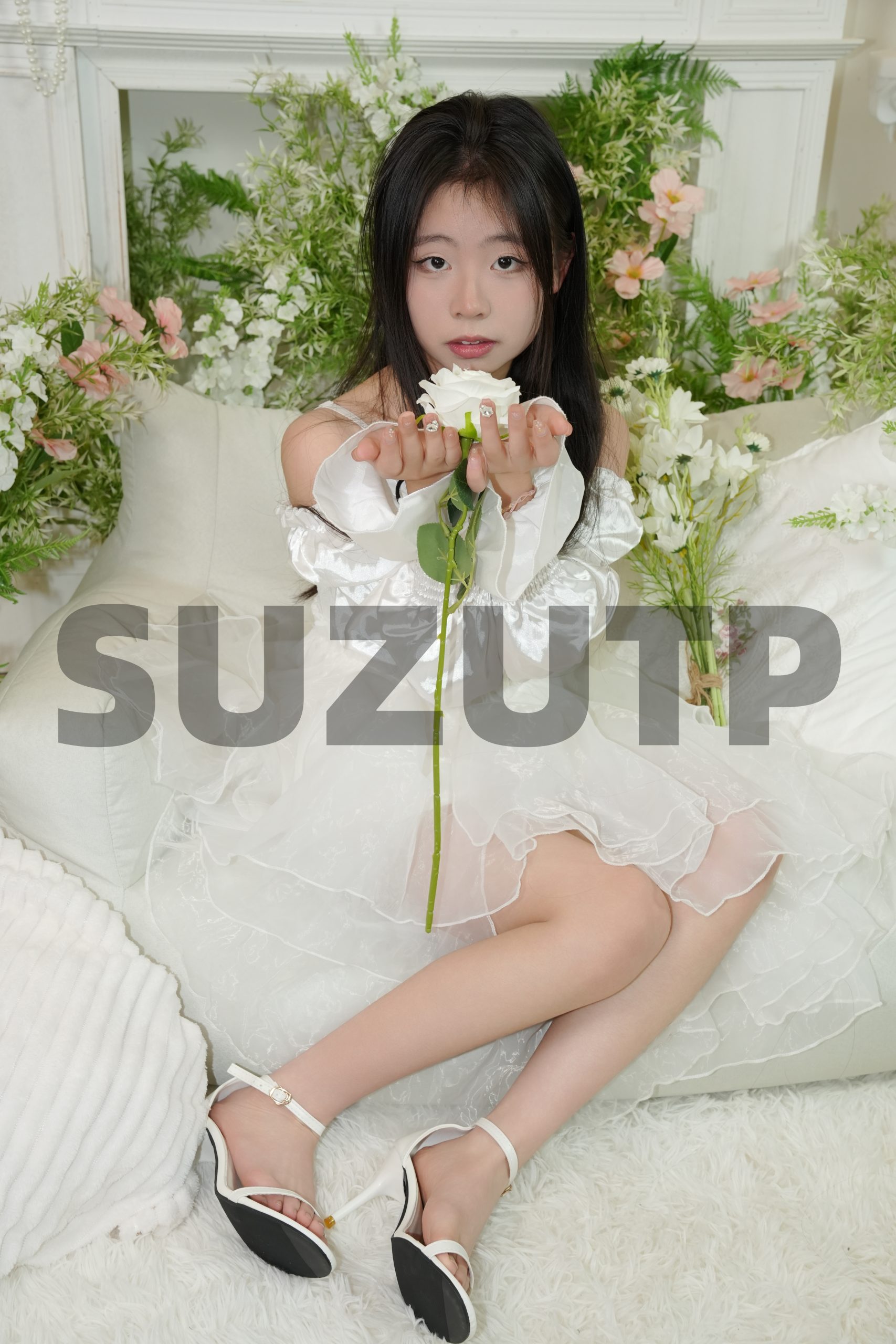 第55期-小畅-花房里的白裙少女！-[273张图片+18分钟视频]-